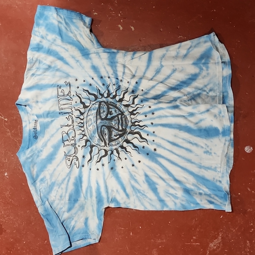 Sublime graphic t